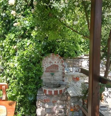 Archontiko Katerina *